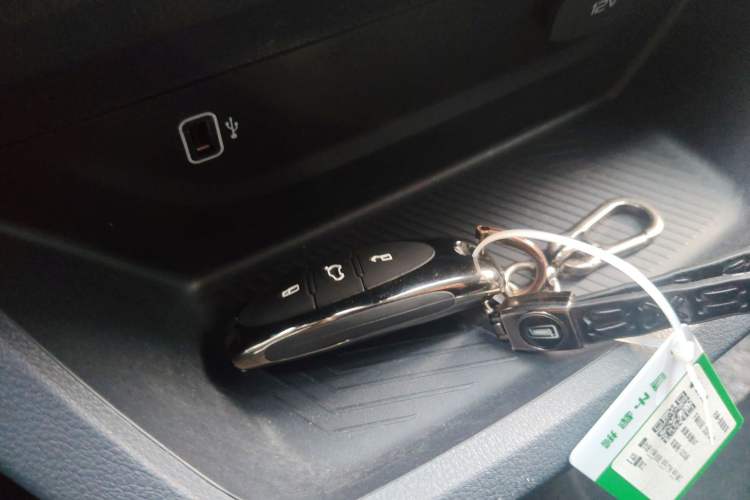Used Bestune NAT 2023 PRO Comfortable Travel Battery-Swap Version 401km Vehicle Key