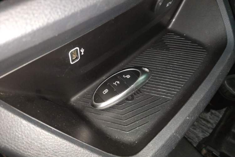 Used Bestune NAT 2023 PRO Enjoy Travel Edition 425km Vehicle Key