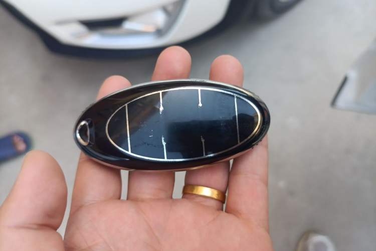 Used Bestune NAT 2023 PRO Comfortable Travel Extended Range Battery-Swap Version 401km Vehicle Key
