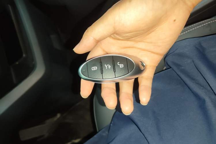 Used Bestune NAT 2023 PRO Comfortable Travel Battery-Swap Version 401km Vehicle Key