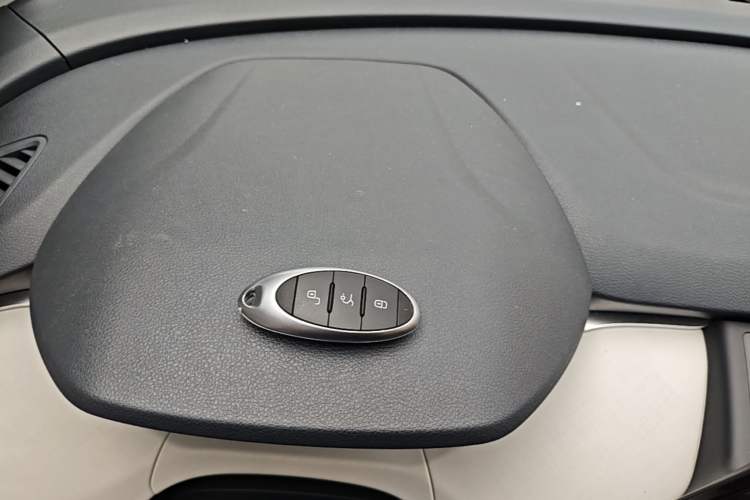 Used Bestune NAT 2023 PRO Comfort Travel Edition 425km Vehicle Key