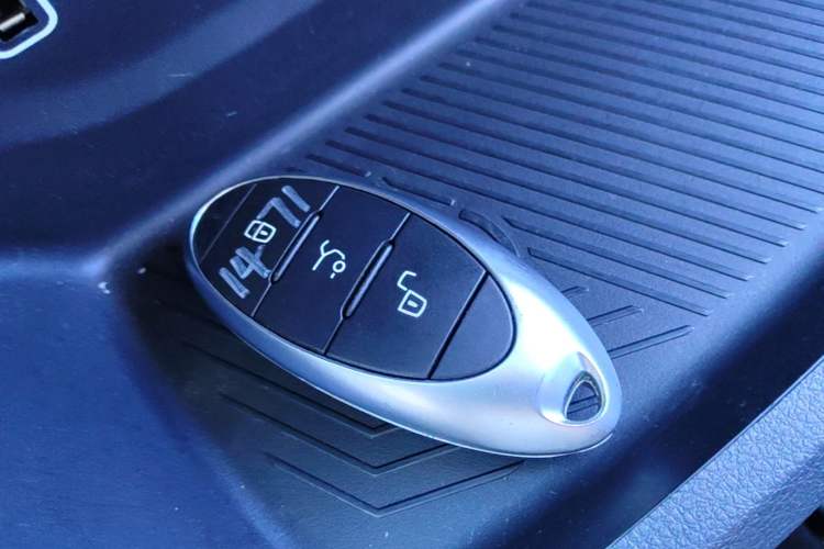Used Bestune NAT 2023 PRO Comfort Travel Edition 419km Vehicle Key