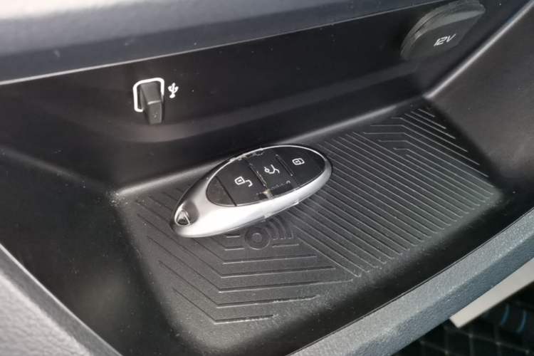 Used Bestune NAT 2023 PRO Comfort Travel Edition 425km Vehicle Key