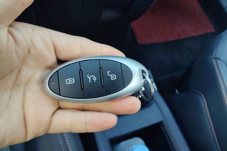 Used Bestune NAT 2023 PRO Comfort Travel Edition 419km Vehicle Key