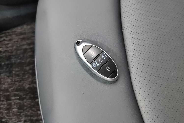 Used Bestune NAT 2023 PRO Comfort Travel Edition 419km Vehicle Key
