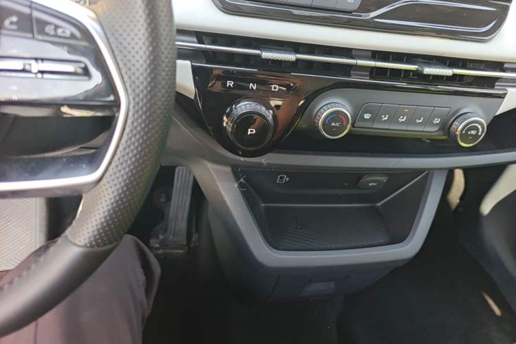 Used Bestune NAT 2024 PRO Jiaxiang Edition 425km Gear Lever