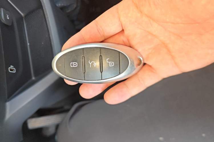 Used Bestune NAT 2024 PRO Jiaxiang Edition 425km Vehicle Key
