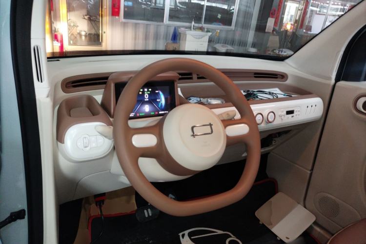 Used Bestune Pony 2026 222km Colorful Horse Interior 2