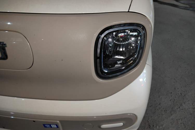 Used Bestune Pony 2026 Model 222km Cute Horse Plus Left Front Headlight