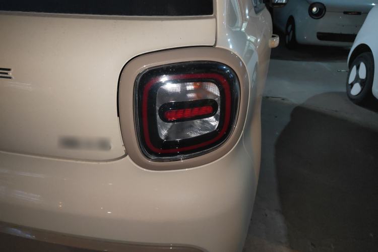 Used Bestune Pony 2026 Model 222km Cute Horse Plus Right Rear Taillight