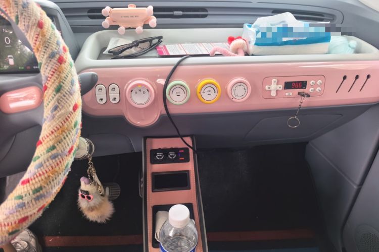 Used Bestune Pony 2024 170km Vitality Horse Audio And AC Panel