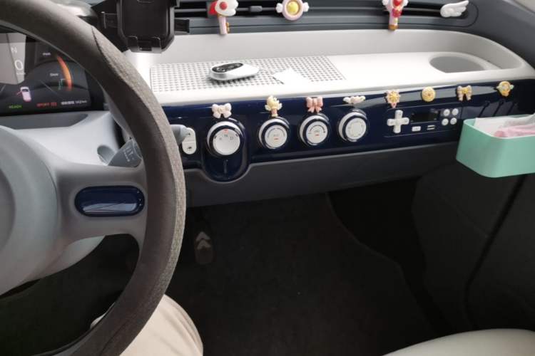 Used Bestune Pony 2024 170km Vitality Horse Audio And AC Panel