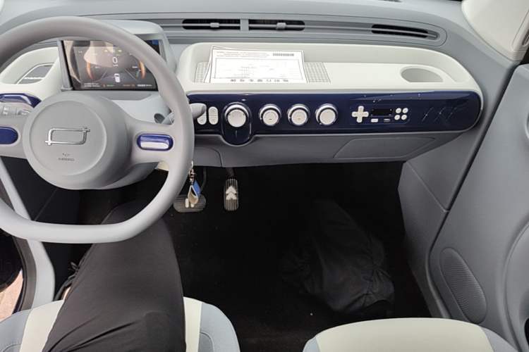Used Bestune Pony 2024 170km Vitality Horse Audio And AC Panel