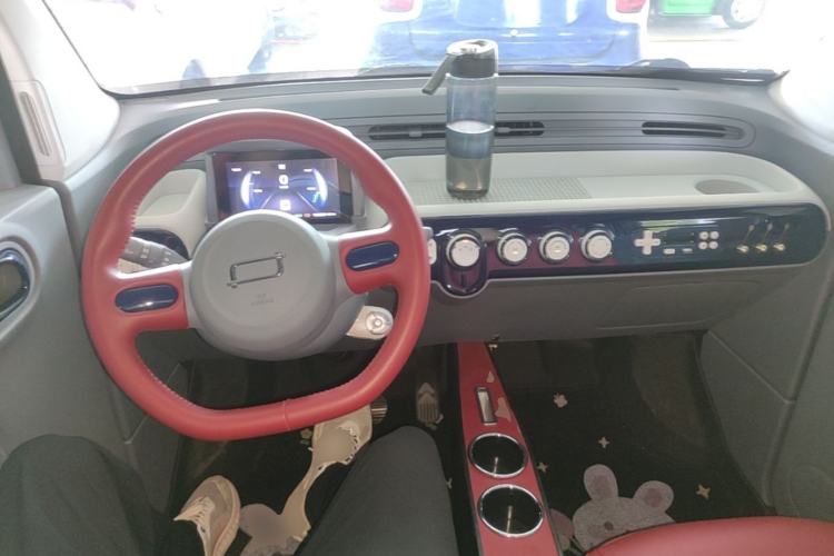 Used Bestune Pony 2024 170km Vitality Horse Center Console