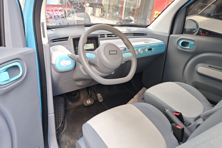 Used Bestune Pony 2024 122km Cute and Fun Horse Center Console