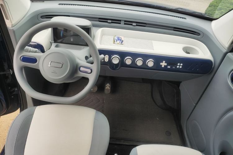 Used Bestune Pony 2024 170km Vitality Horse Center Console