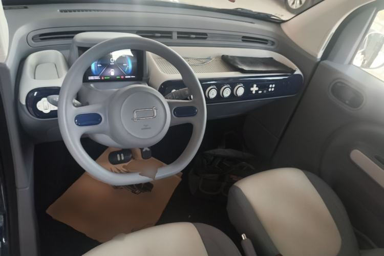 Used Bestune Pony 2024 170km Vitality Horse Center Console