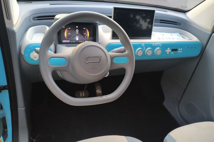 Used Bestune Pony 2024 170km Vitality Horse Center Console