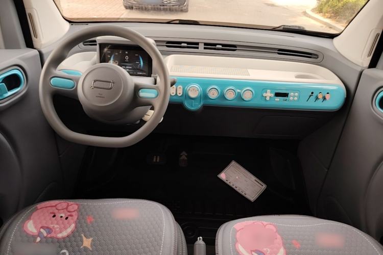 Used Bestune Pony 2024 170km Vitality Horse Center Console