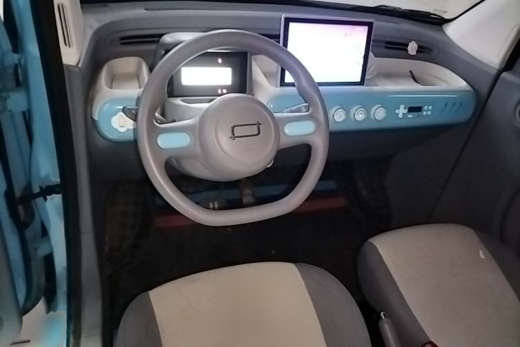 Used Bestune Pony 2024 170km Range Energizing Horse Center Console