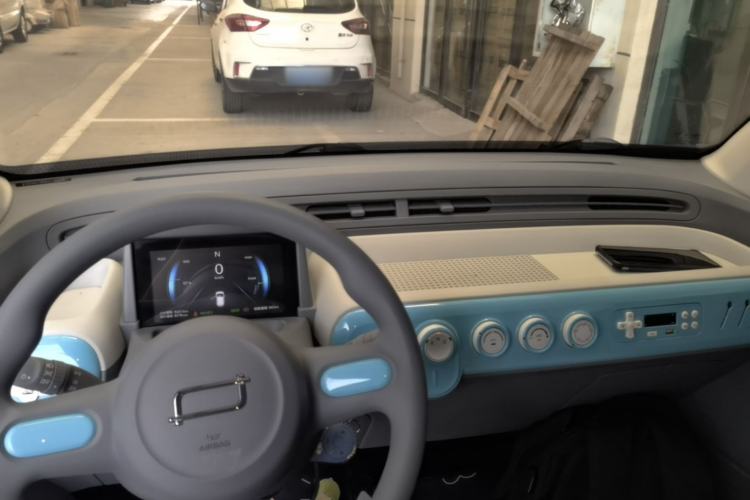 Used Bestune Pony 2024 170km Vitality Horse Center Console