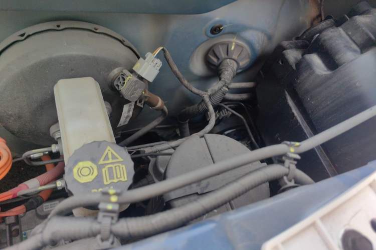 Used Bestune Pony 2024 122km Cute and Fun Horse Engine Bay Left