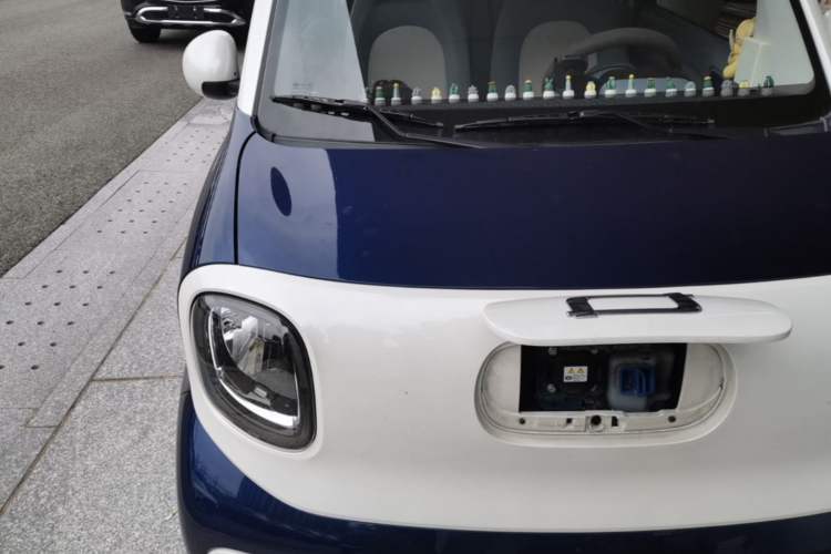 Used Bestune Pony 2024 170km Vitality Horse Engine Bay Right