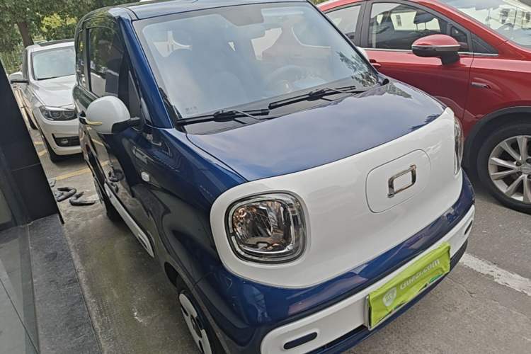 Used Bestune Pony 2024 122km range cute pony Front Right 45 Deg