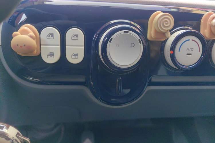 Used Bestune Pony 2024 122km Cute and Fun Horse Gear Lever