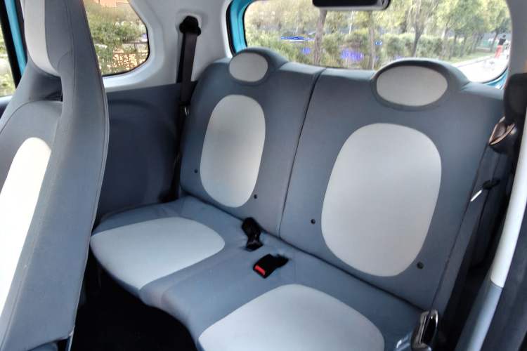 Used Bestune Pony 2024 170km Range Energizing Horse Interior 3