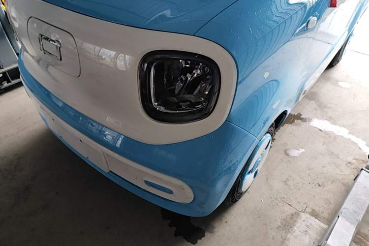 Used Bestune Pony 2024 170km Range Energizing Horse Left Front Headlight