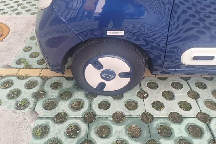 Used Bestune Pony 2024 170km Vitality Horse Left Front Wheel Hub