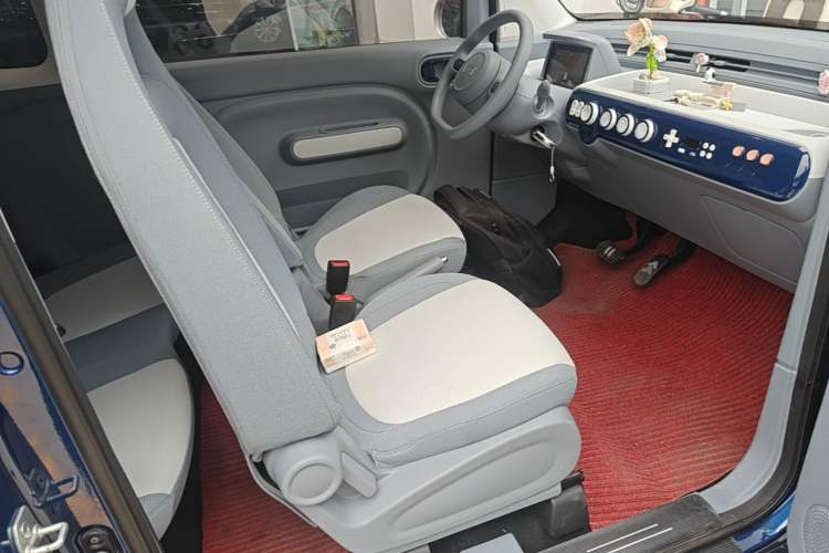 Used Bestune Pony 2024 170km Vitality Horse Right Front Seat
