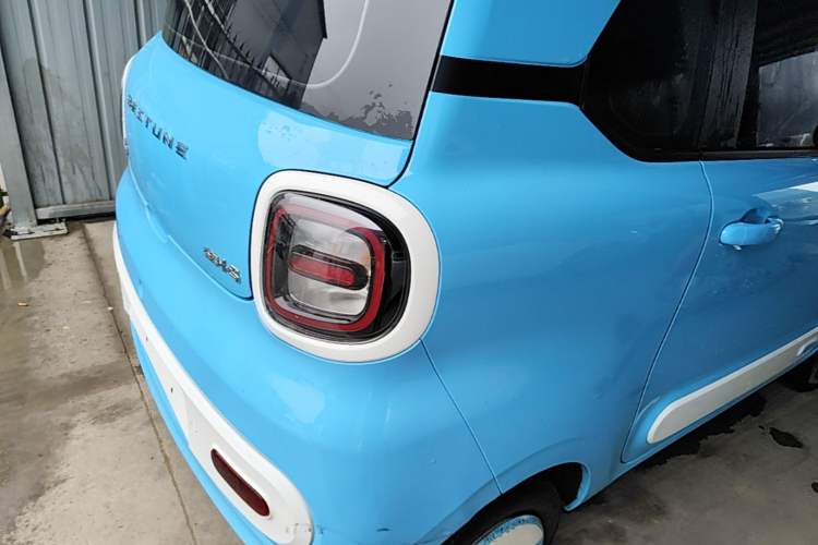 Used Bestune Pony 2024 170km Range Energizing Horse Right Rear Taillight