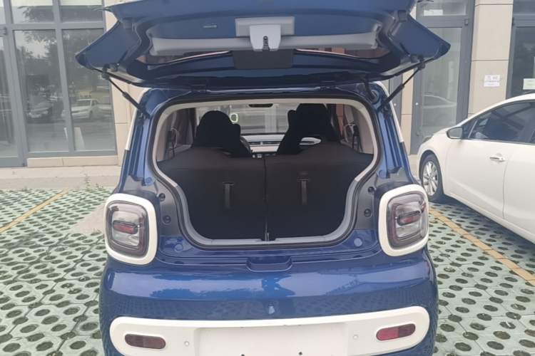 Used Bestune Pony 2024 170km Vitality Horse Trunk