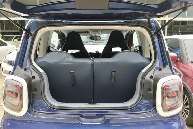 Used Bestune Pony 2024 170km Vitality Horse Trunk