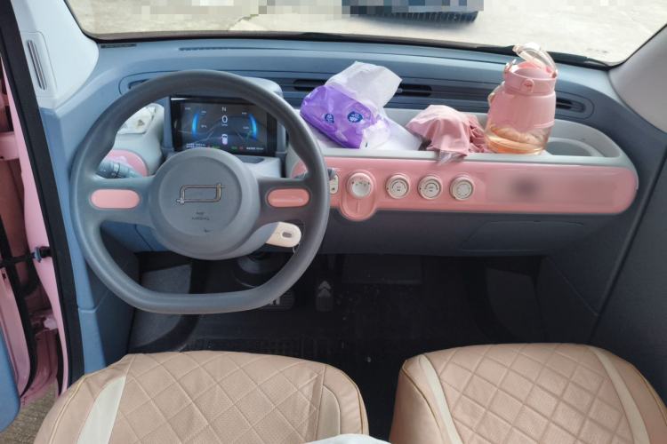 Used Bestune Pony 2024 170km Vitality Horse Center Console