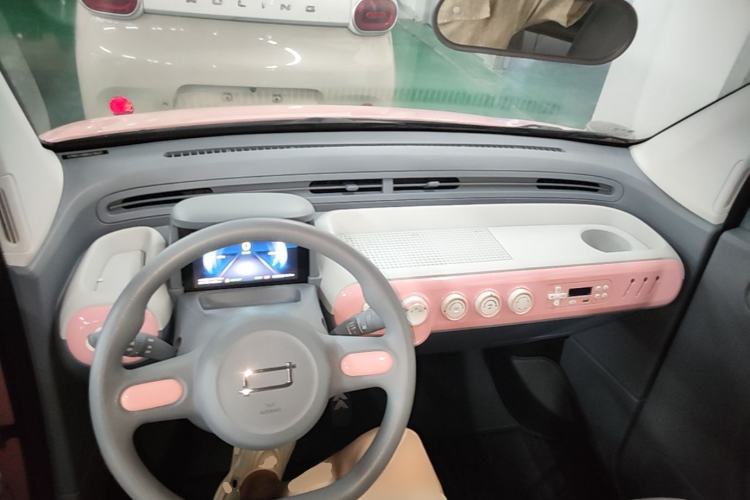 Used Bestune Pony 2024 170km Vitality Horse Center Console