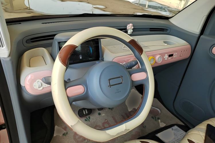 Used Bestune Pony 2024 170km Vitality Horse Center Console