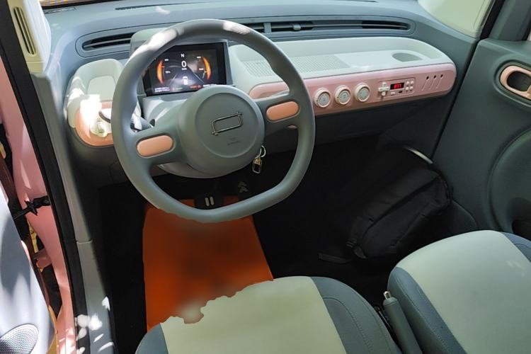 Used Bestune Pony 2024 170km Vitality Horse Center Console