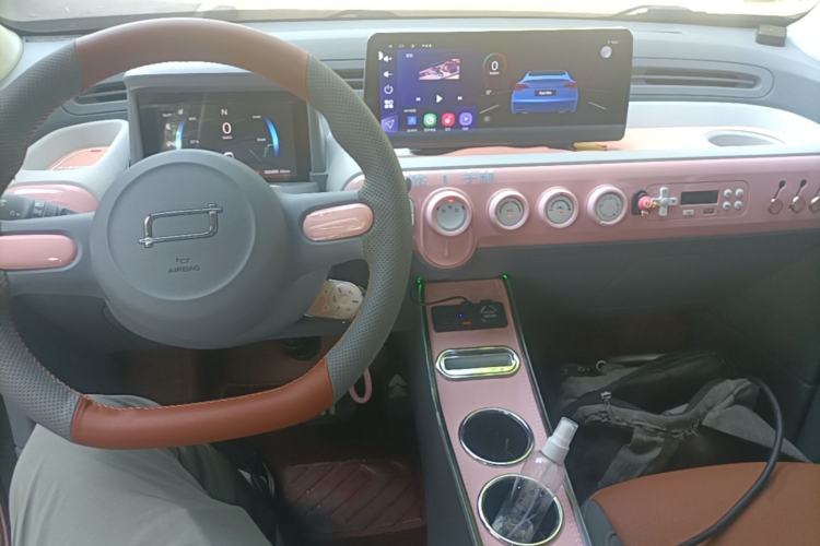 Used Bestune Pony 2024 170km Vitality Horse Center Console