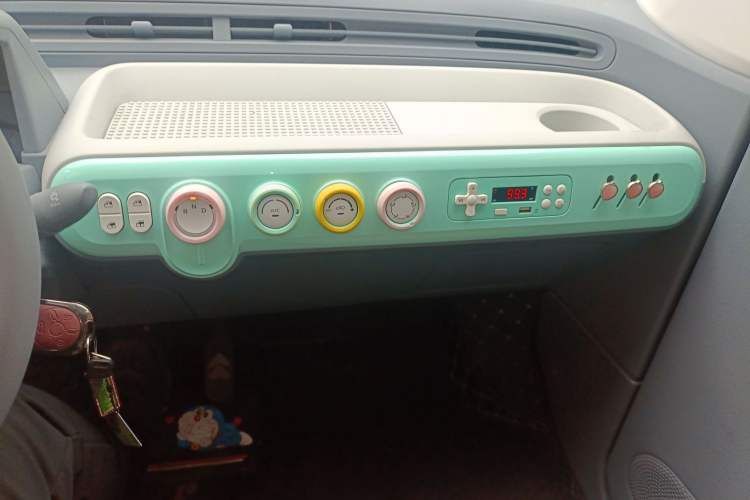 Used Bestune Pony 2024 170km Vitality Horse Audio And AC Panel