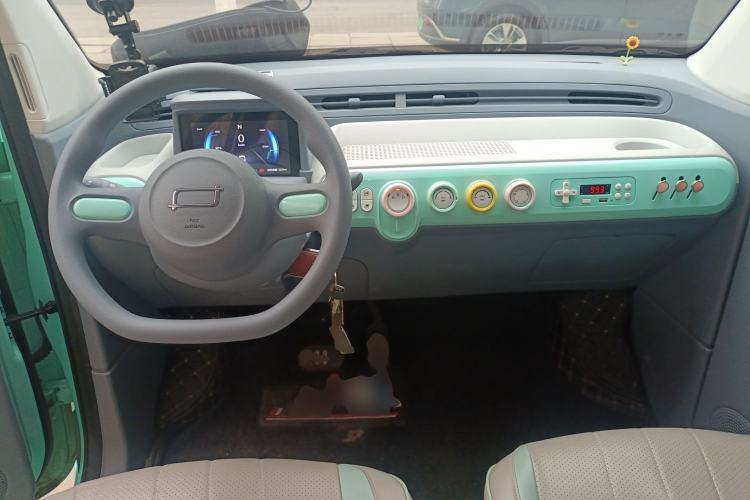 Used Bestune Pony 2024 170km Vitality Horse Center Console
