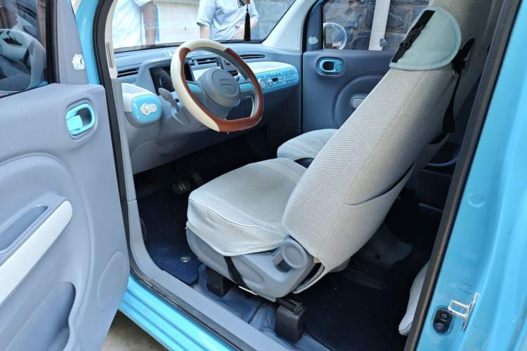 Used Bestune Pony 2024 170km Vitality Horse Driver Seat