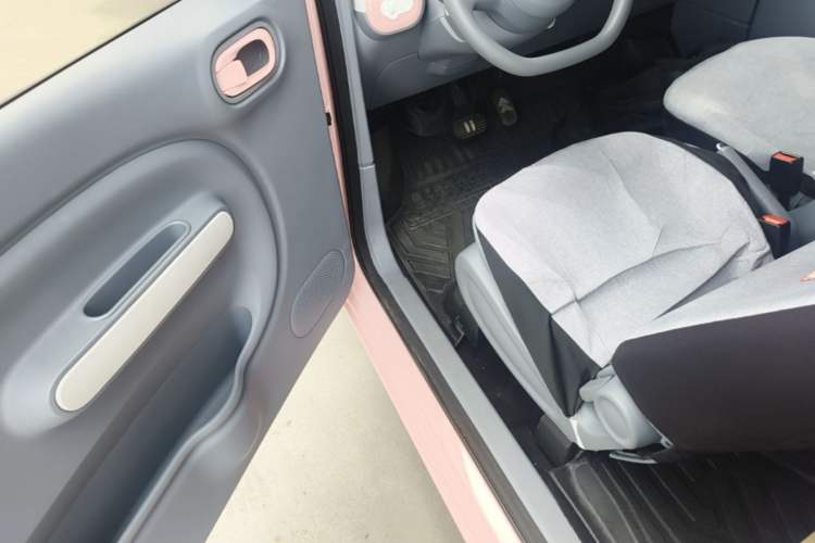 Used Bestune Pony 2024 170km Vitality Horse Driver Seat