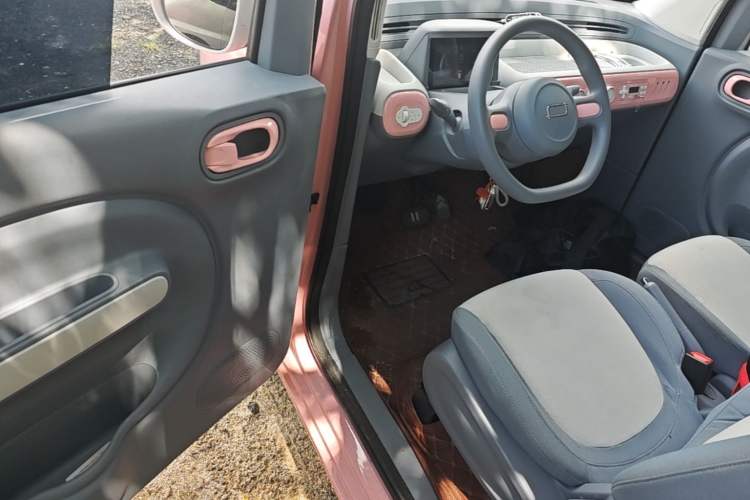 Used Bestune Pony 2024 170km Vitality Horse Driver Seat