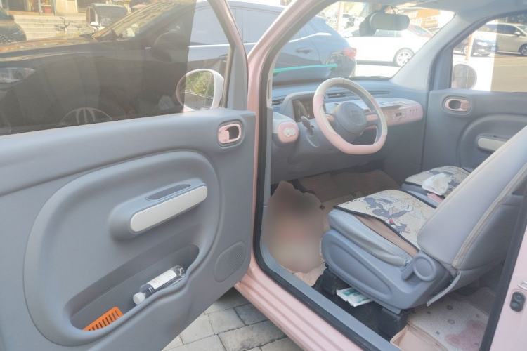 Used Bestune Pony 2024 170km Vitality Horse Driver Seat