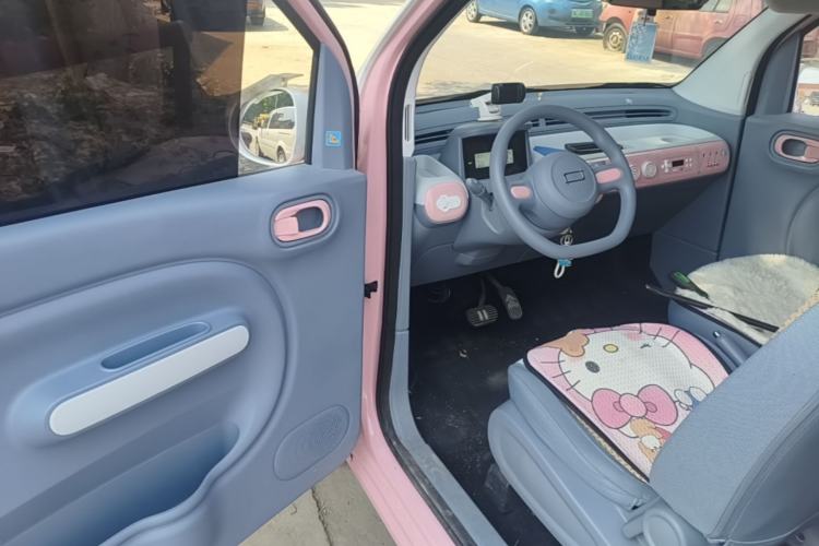 Used Bestune Pony 2024 170km Range Energizing Horse Driver Seat