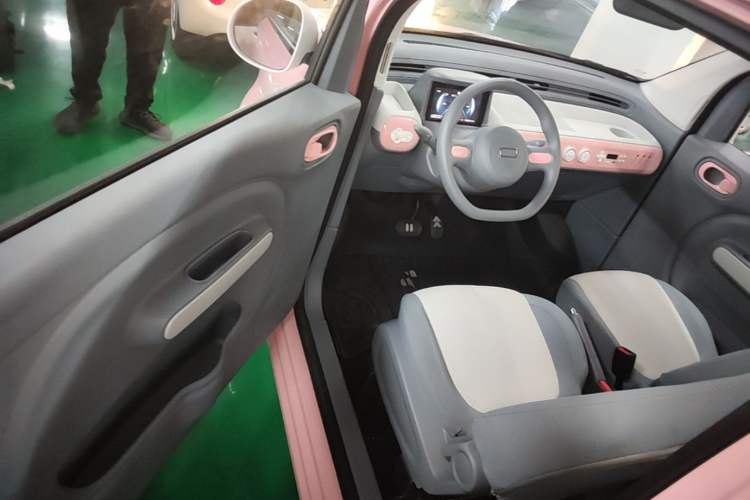 Used Bestune Pony 2024 170km Vitality Horse Driver Seat