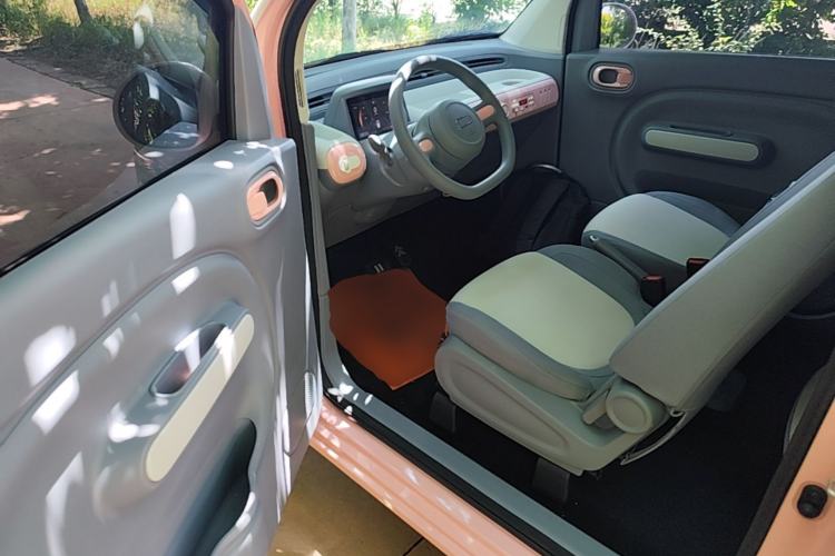 Used Bestune Pony 2024 170km Vitality Horse Driver Seat